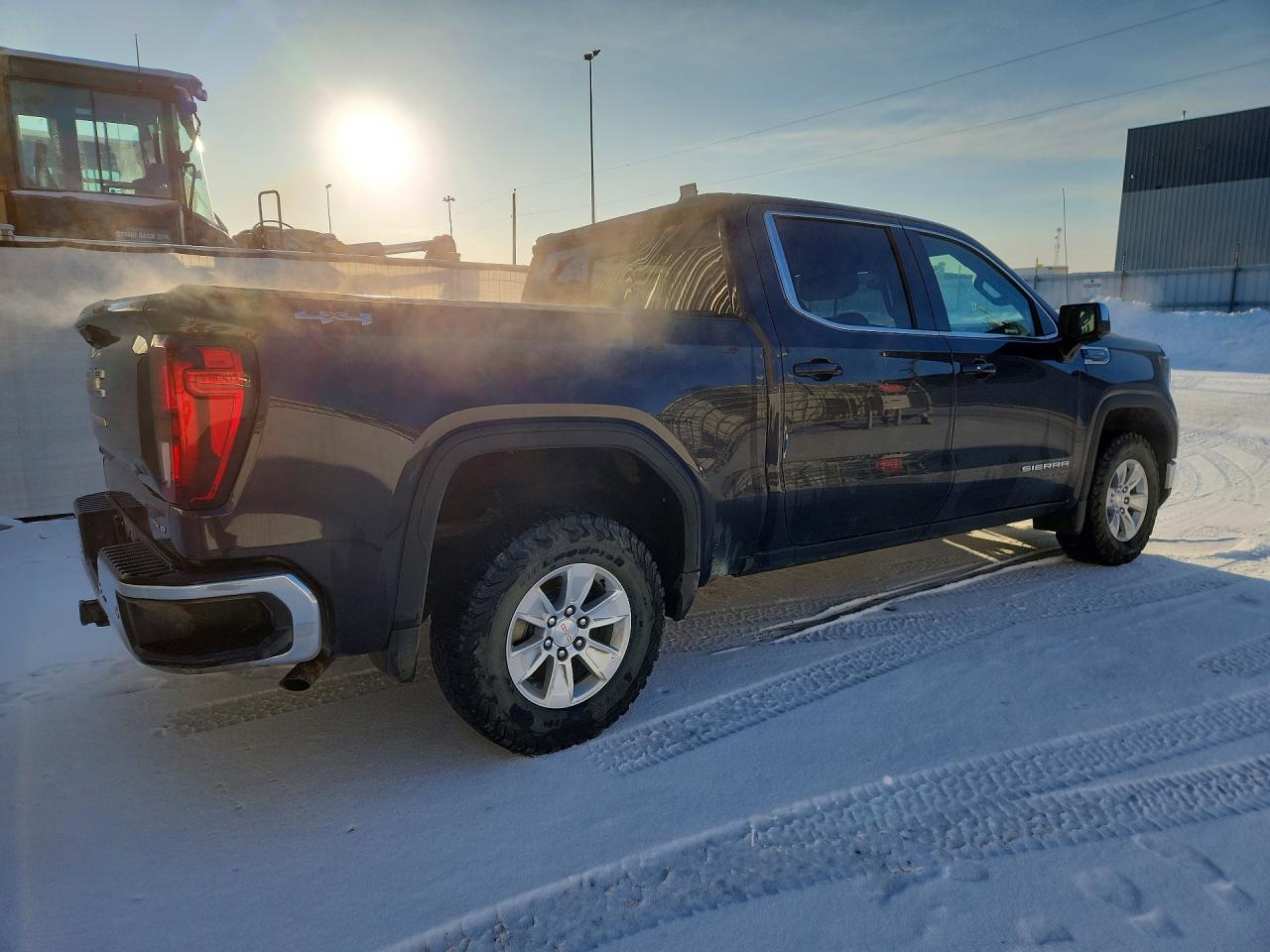 2024 GMC Sierra K1500 SLE