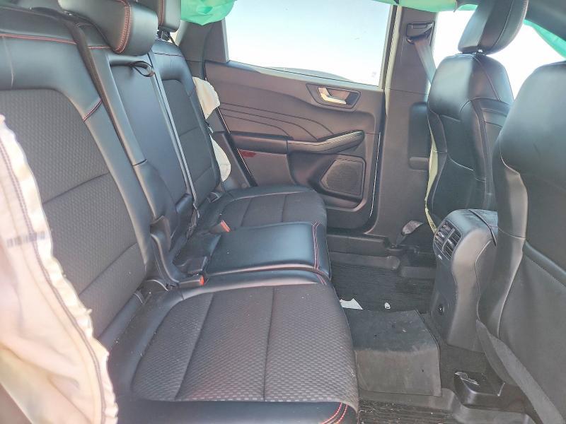 2024 Ford Escape st Line