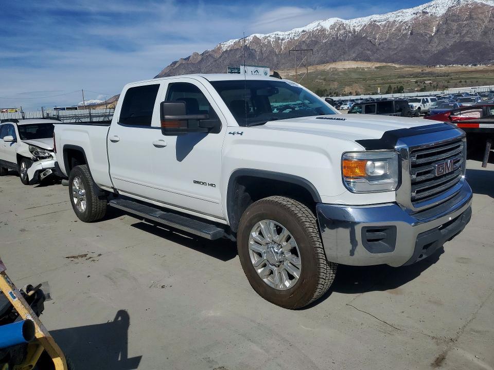 2015 GMC Sierra K2500 SLE