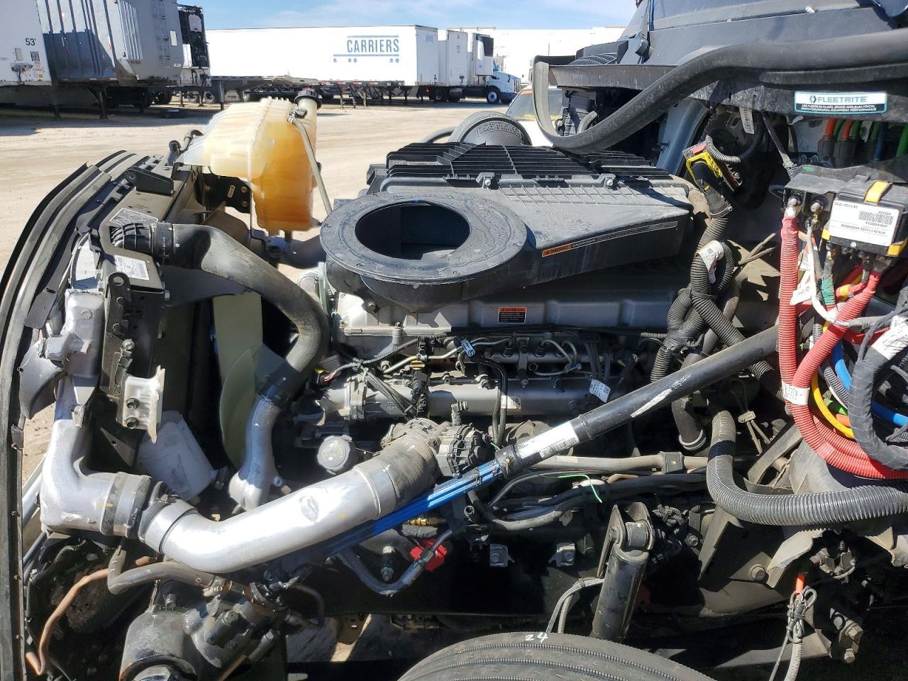 2025 International LT625