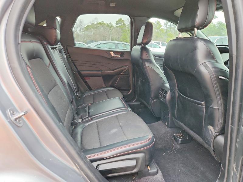 2023 Ford Escape st Line