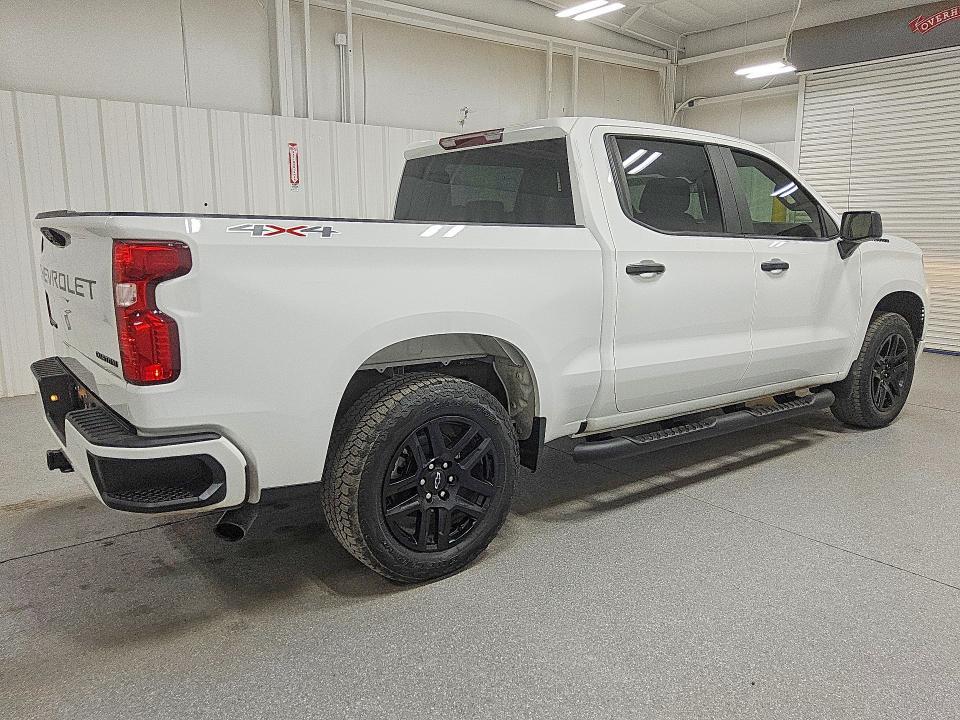 2025 Chevrolet Silverado K1500 Custom