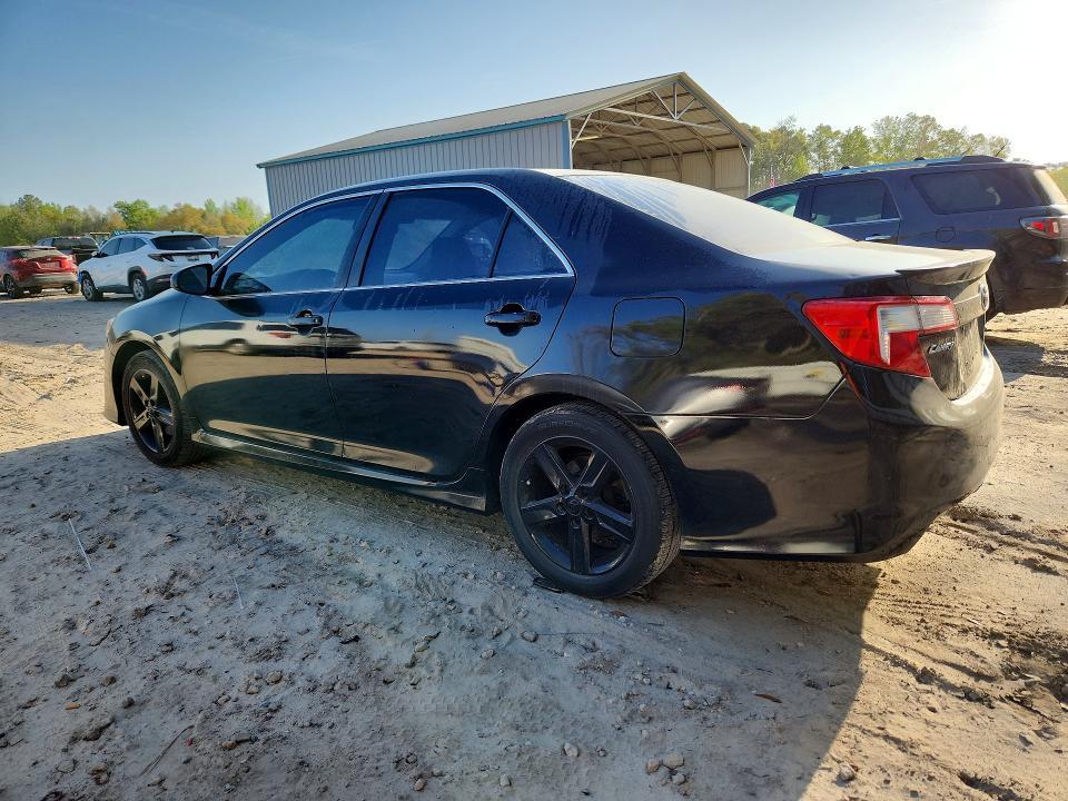 2014 Toyota Camry se