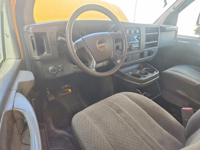 2008 GMC Savana box Truck