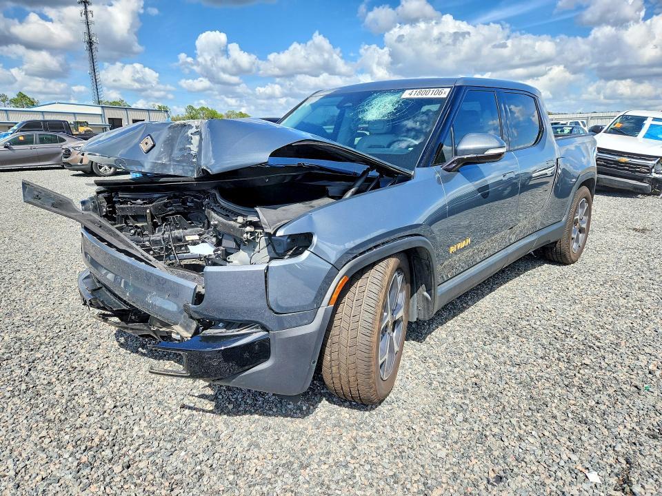 2022 Rivian R1T Adventure
