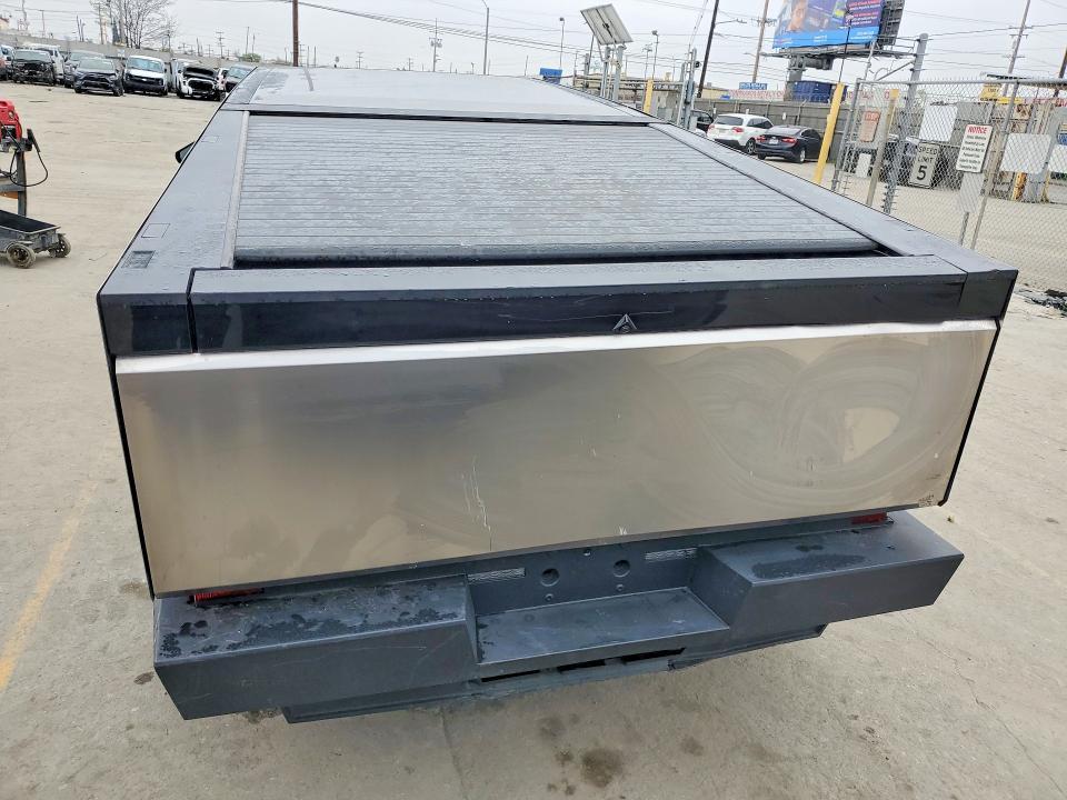 2024 Tesla Cybertruck