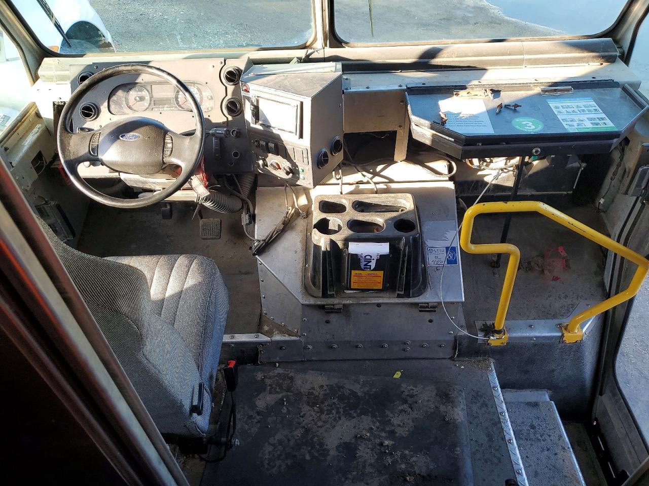 2015 Ford F59-Delivery Van