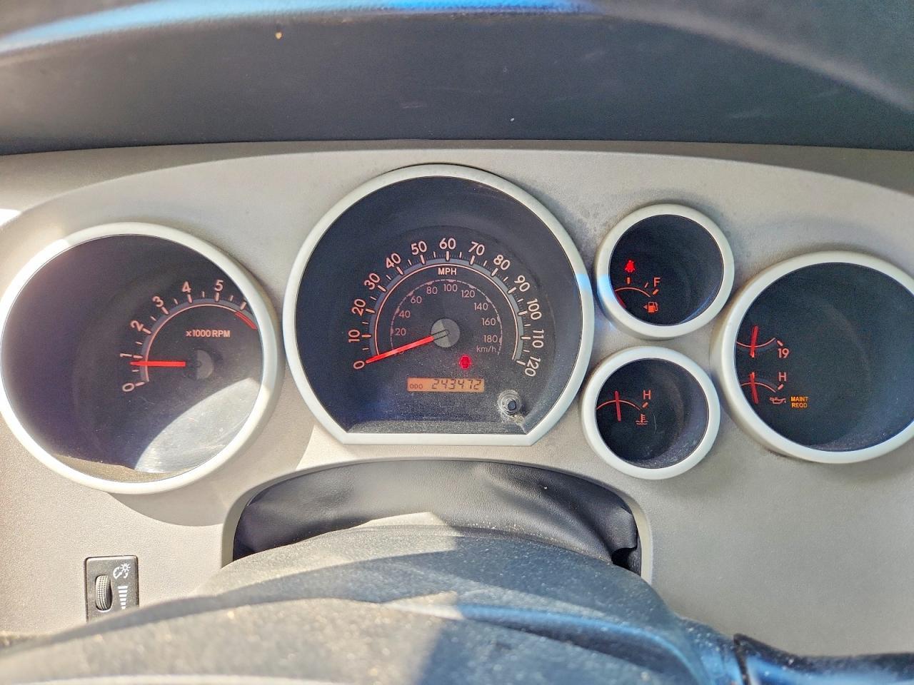 2010 Toyota Tundra Grade