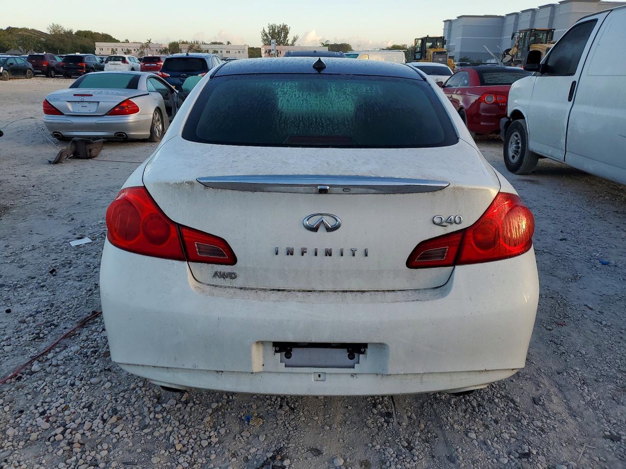 2015 Infiniti Q40 Base