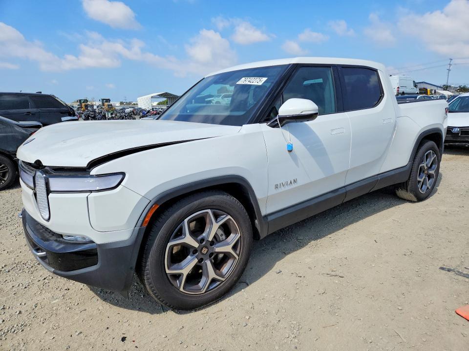 2024 Rivian R1T Adventure