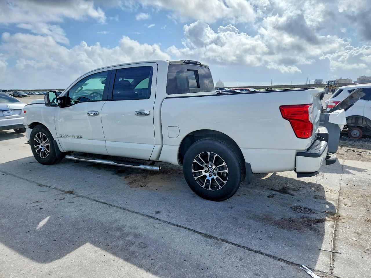 2020 Nissan Titan SV