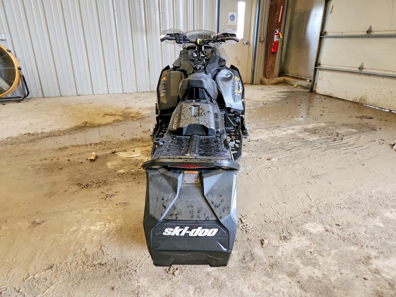 2025 Skidoo MXZ X 600R E-TEC