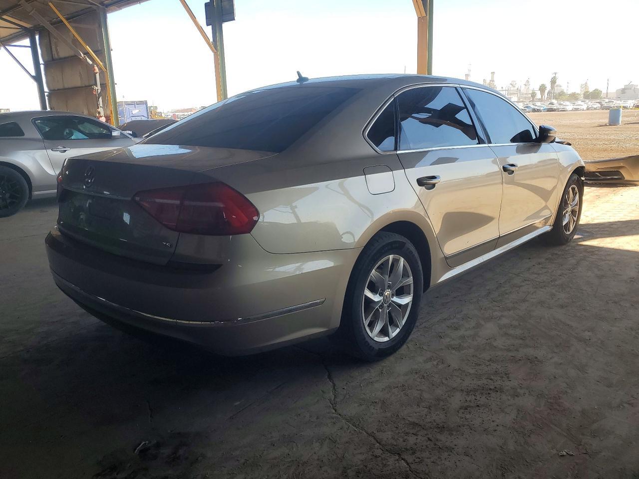 2016 Volkswagen Passat s
