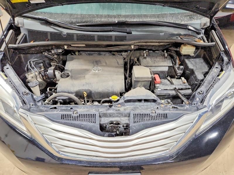 2015 Toyota Sienna Limited Premium 7-passenger