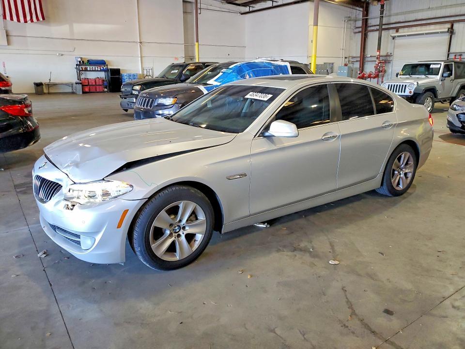 2013 BMW 528 i