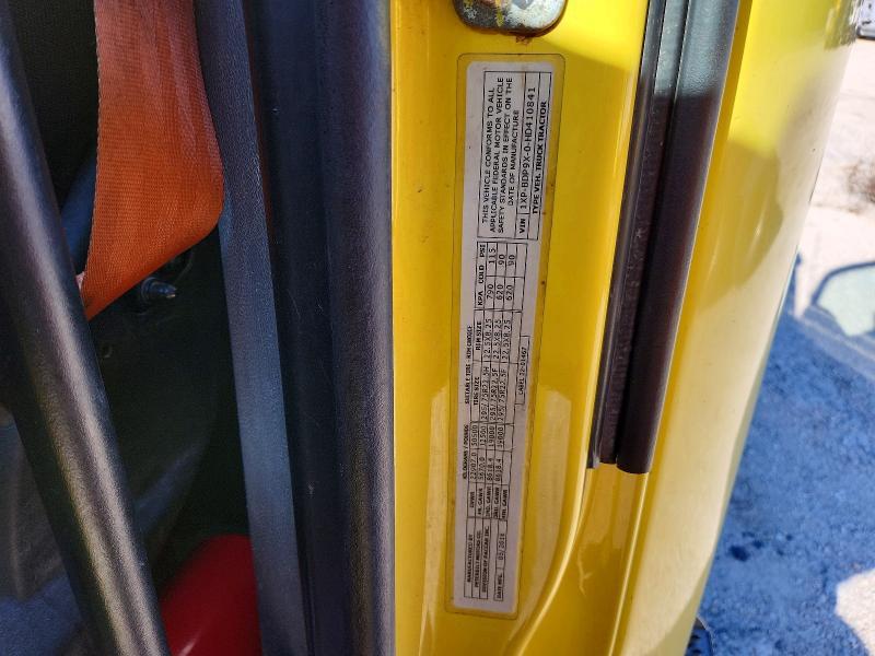 2017 Peterbilt 579 Semi Truck