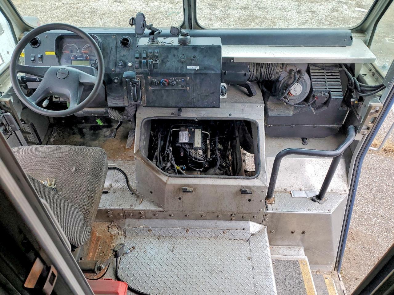 2020 Freightliner Chassis M Line WALK-IN Van