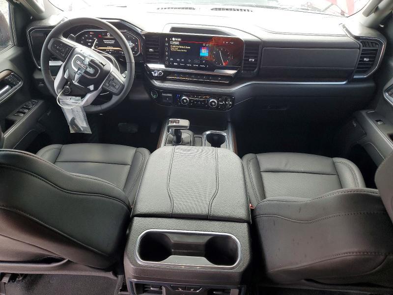 2026 GMC Sierra K1500 SLT