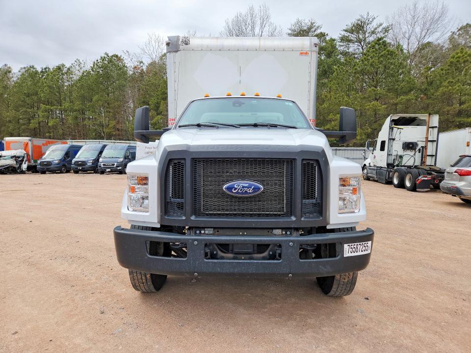 2022 Ford F650 Super Duty BOX Truck