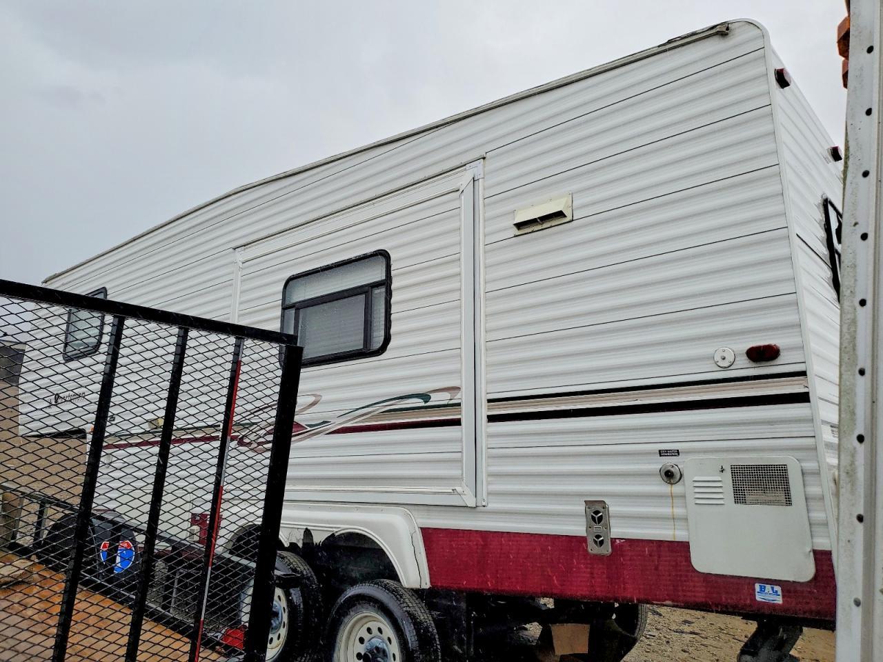 2003 Sportsmen Ultra Lite Camper
