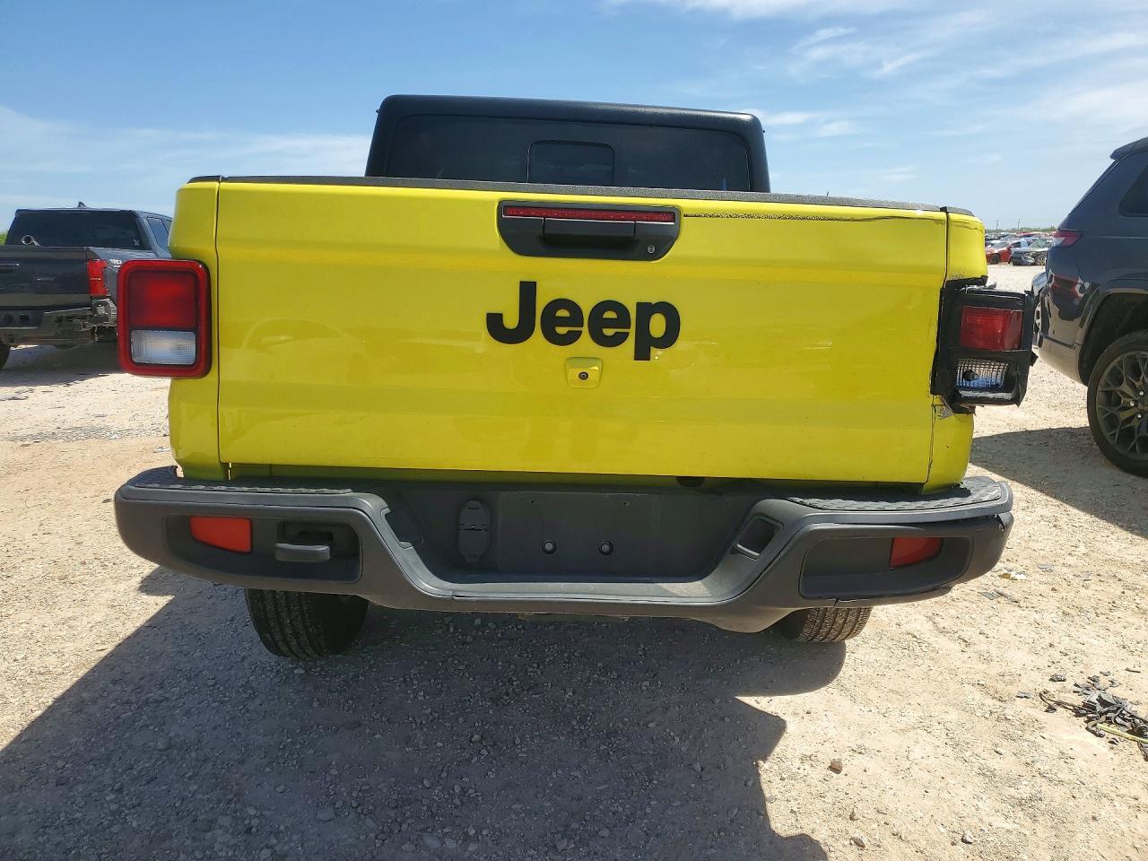 2023 Jeep Gladiator Sport