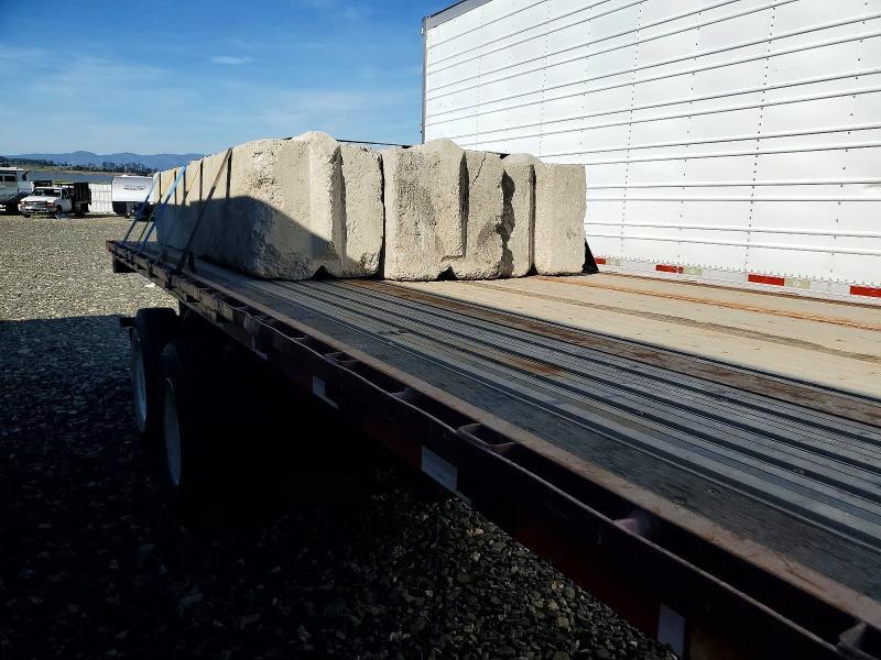 2001 Stoughton Trailer