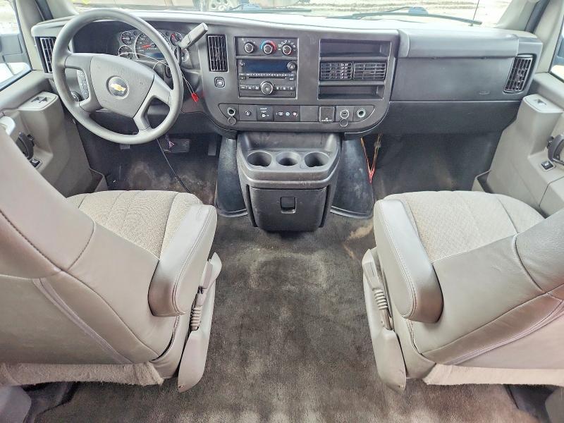 2017 Chevrolet Express G3500 LT