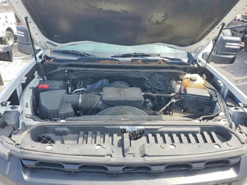 2023 Chevrolet Silverado HD Flatbed Truck