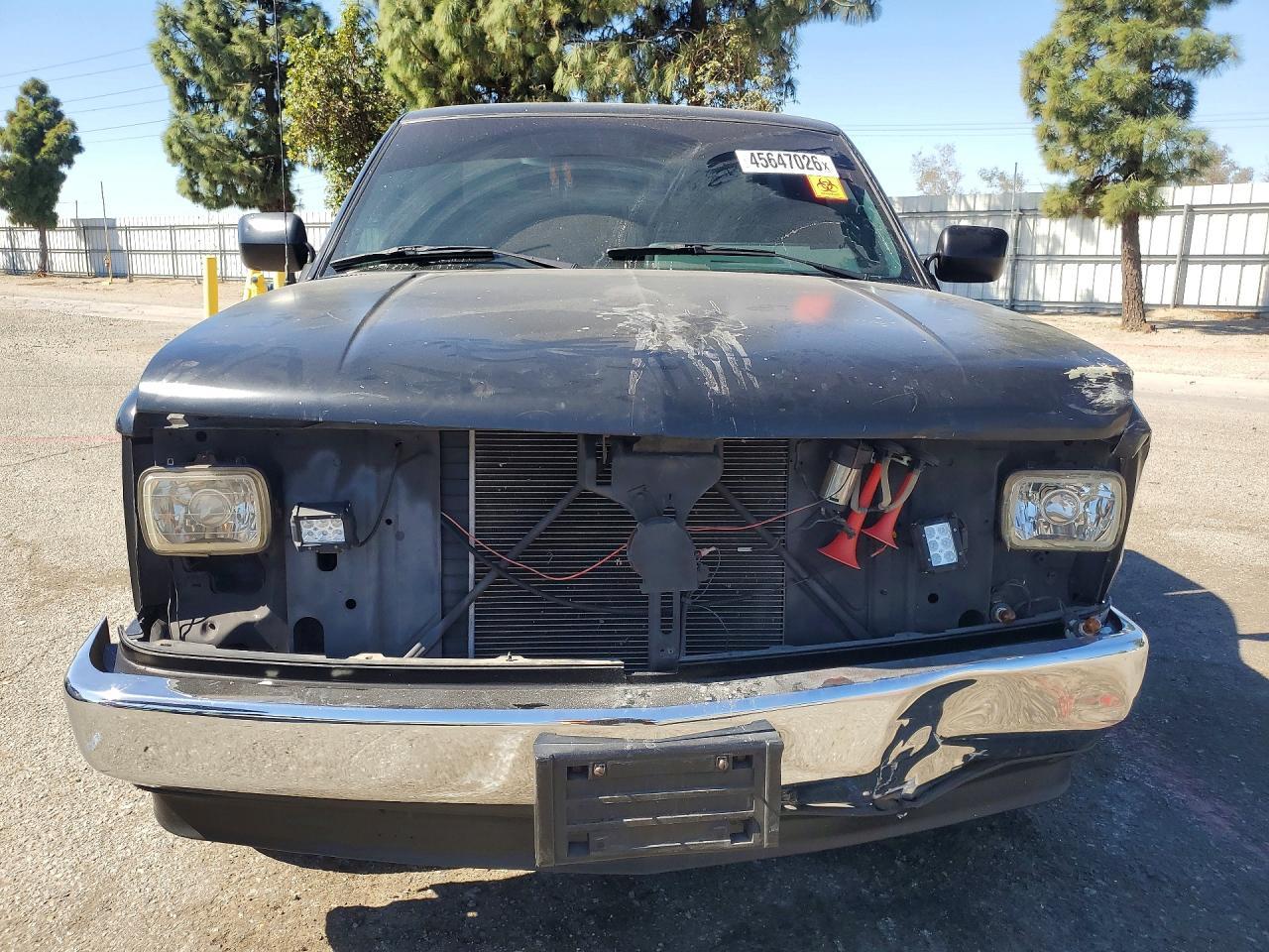 1989 Chevrolet 1500 Silve