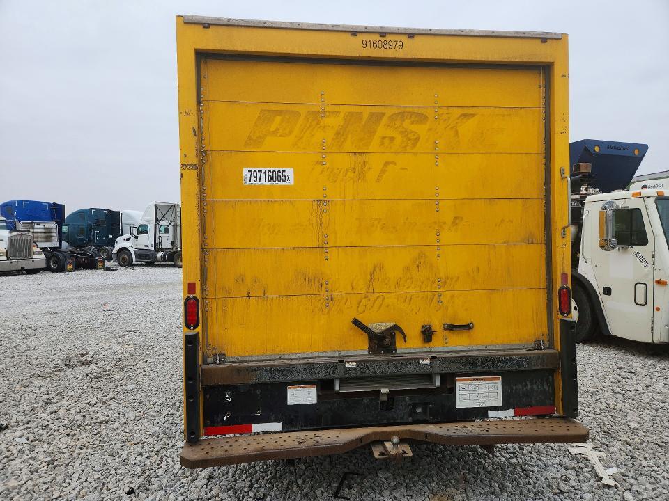 2018 GMC Savana BOX Truck