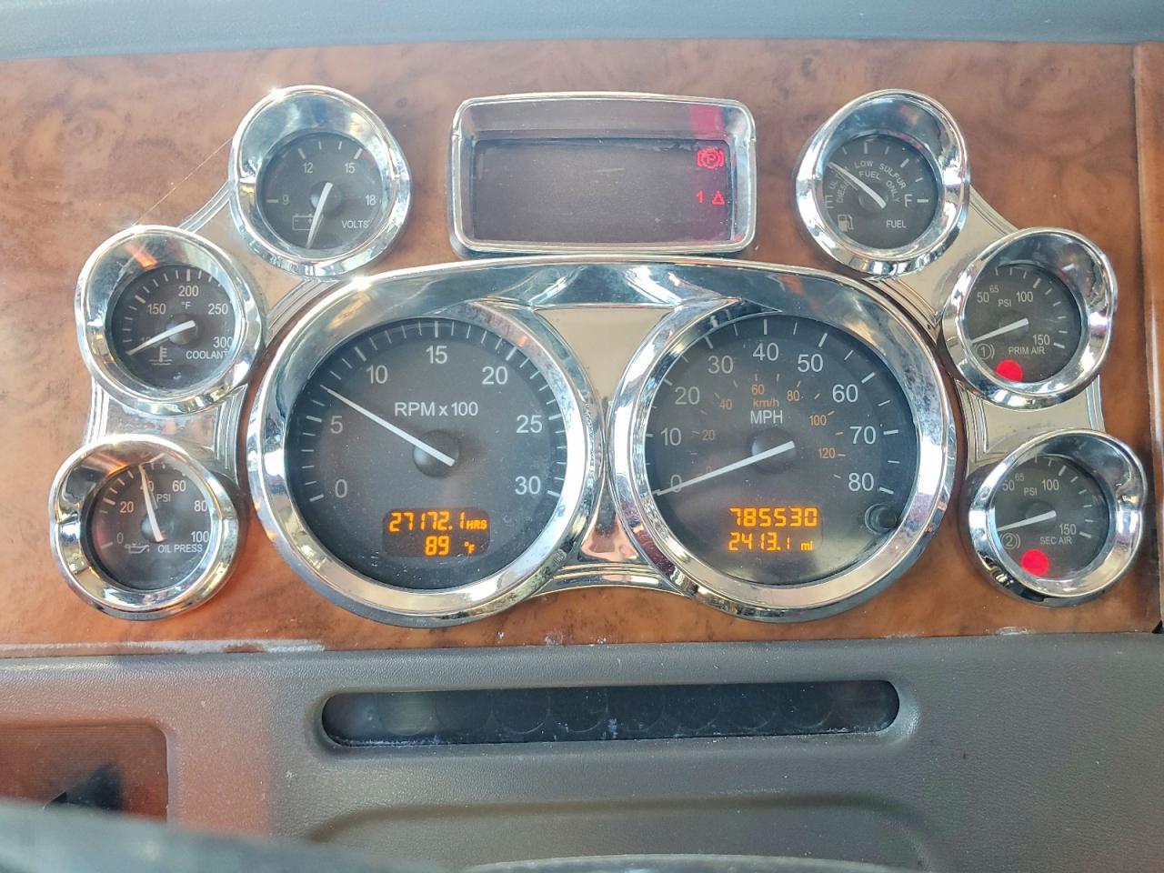 2022 Peterbilt Tractor Dumptruck