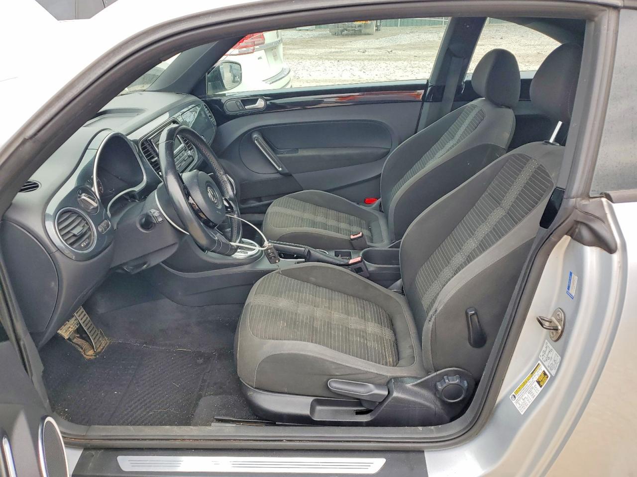 2012 Volkswagen Beetle Turbo