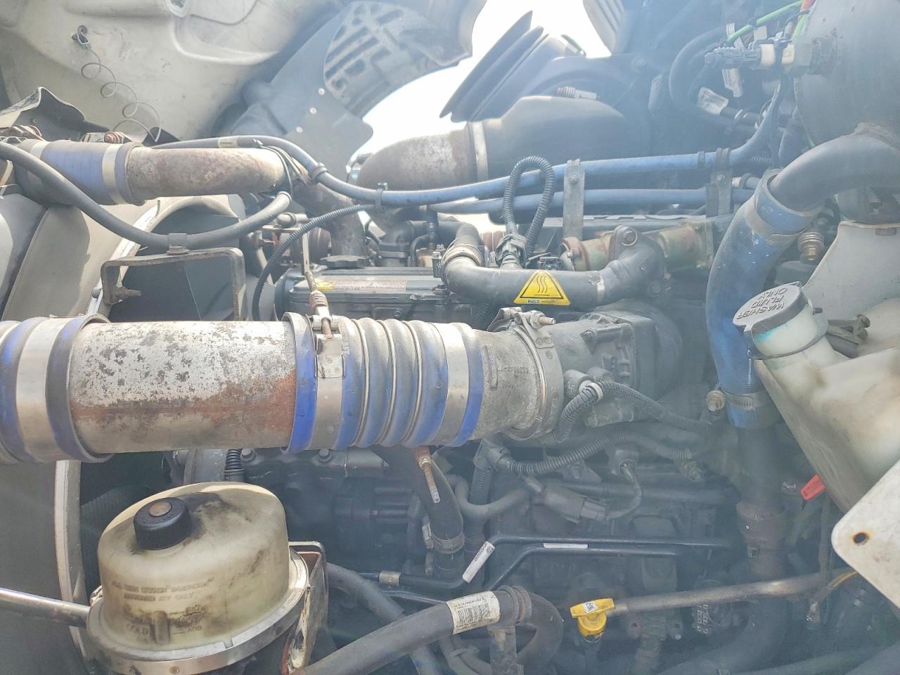 2017 Kenworth T330 BOX Truck