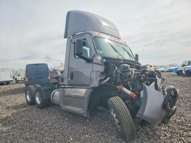 2026 Freigliner 2026 Freightliner Cascadia 126 Semi Truck