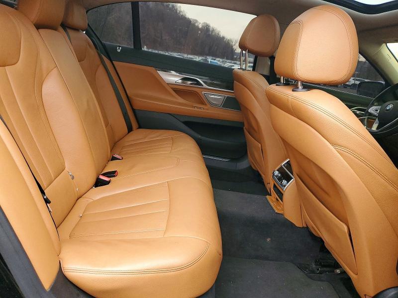 2018 BMW 740 xi