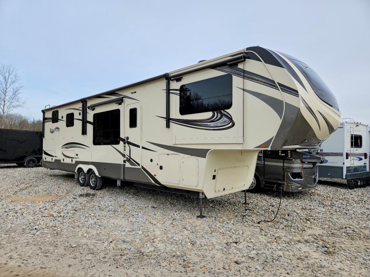 2021 Grand Design Solitude Camper