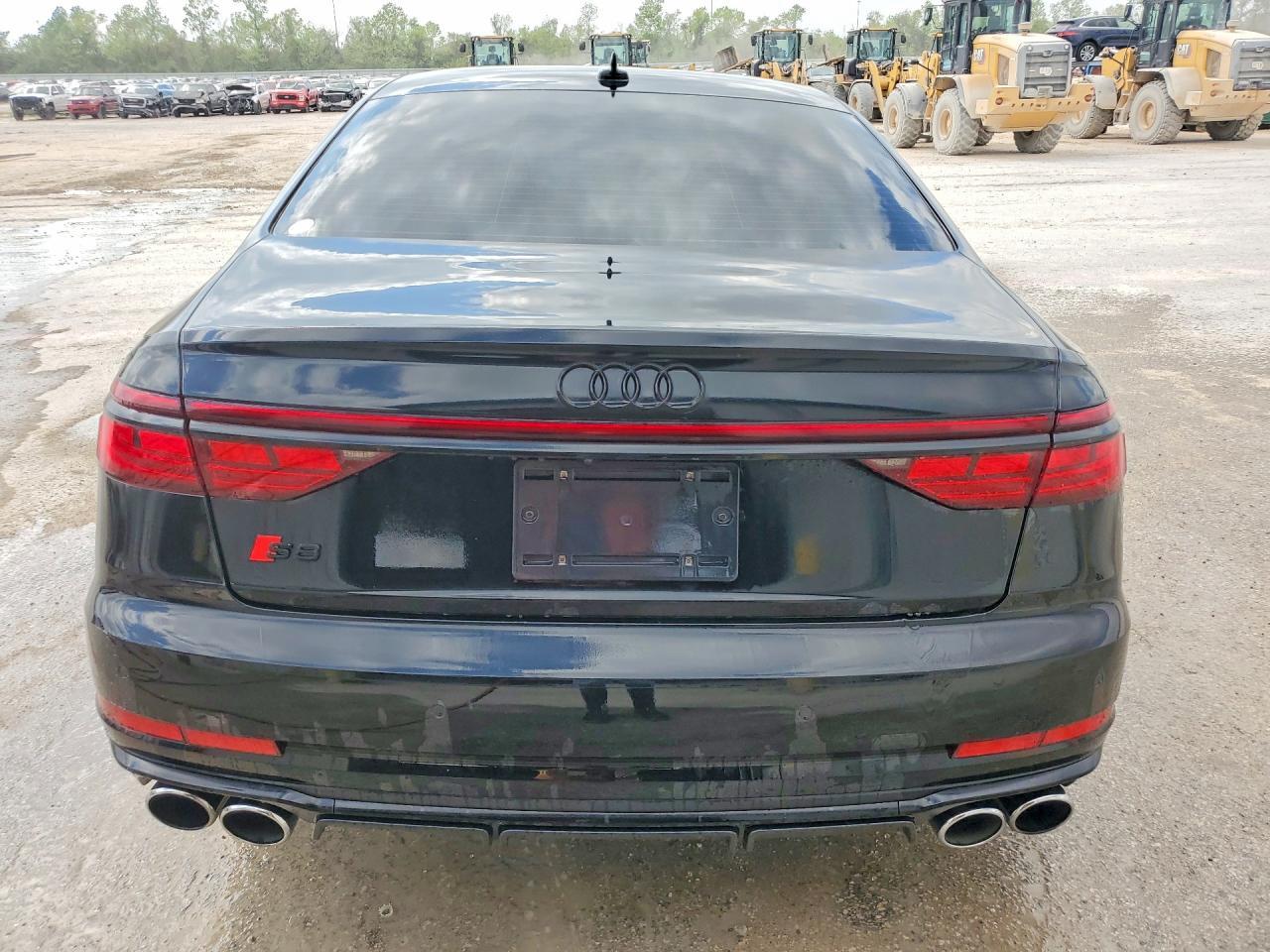 2023 Audi S8
