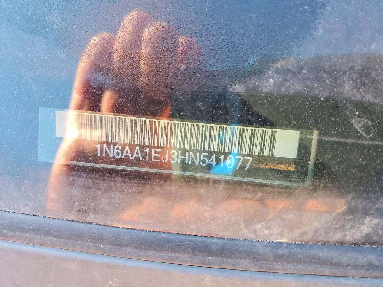 2017 Nissan Titan SV