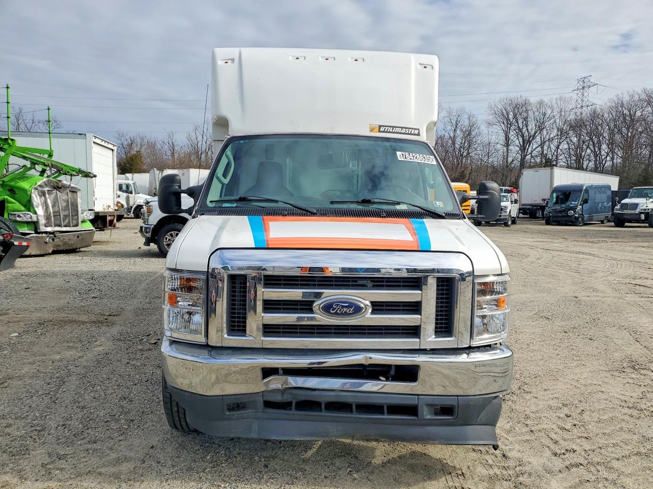 2021 Ford E350 Delivery Truck
