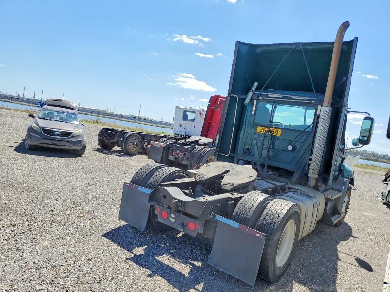 2017 Mack 600 CXU600