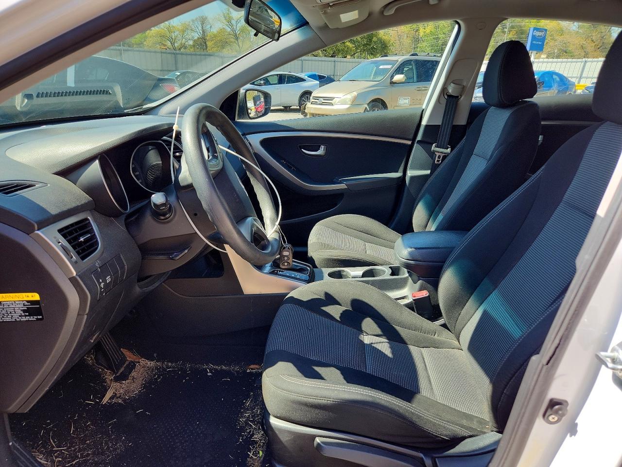 2017 Hyundai Elantra gt Base