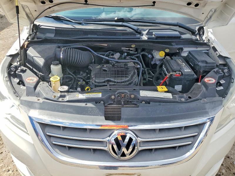 2011 Volkswagen Routan se