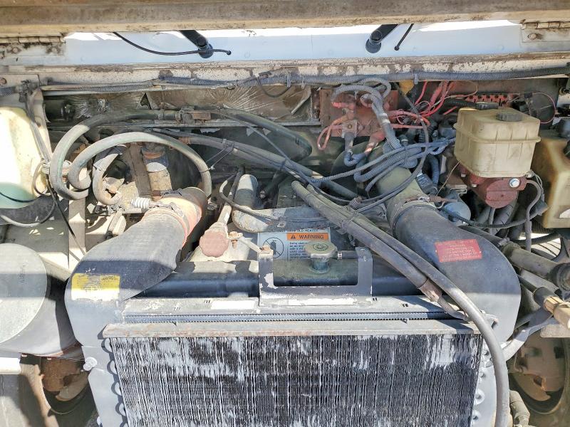 1999 Freightliner MT45 Chassis Delivery Truck