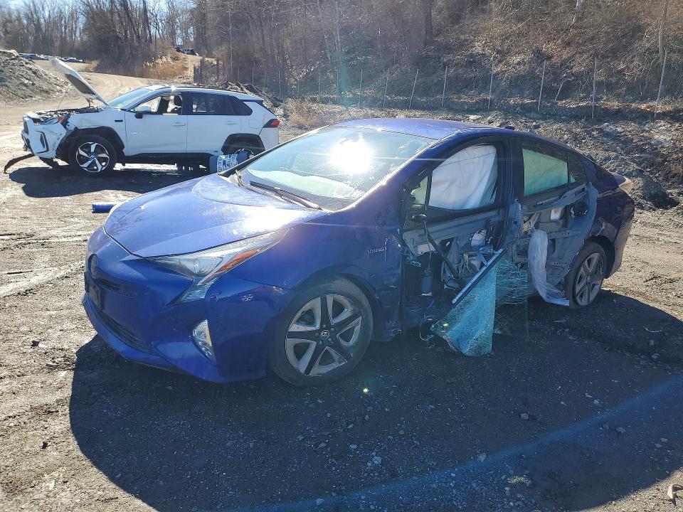 2016 Toyota Prius two eco