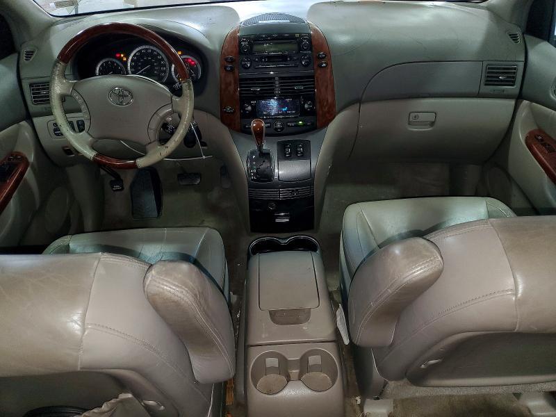 2005 Toyota Sienna xle Limited 7 Passenger