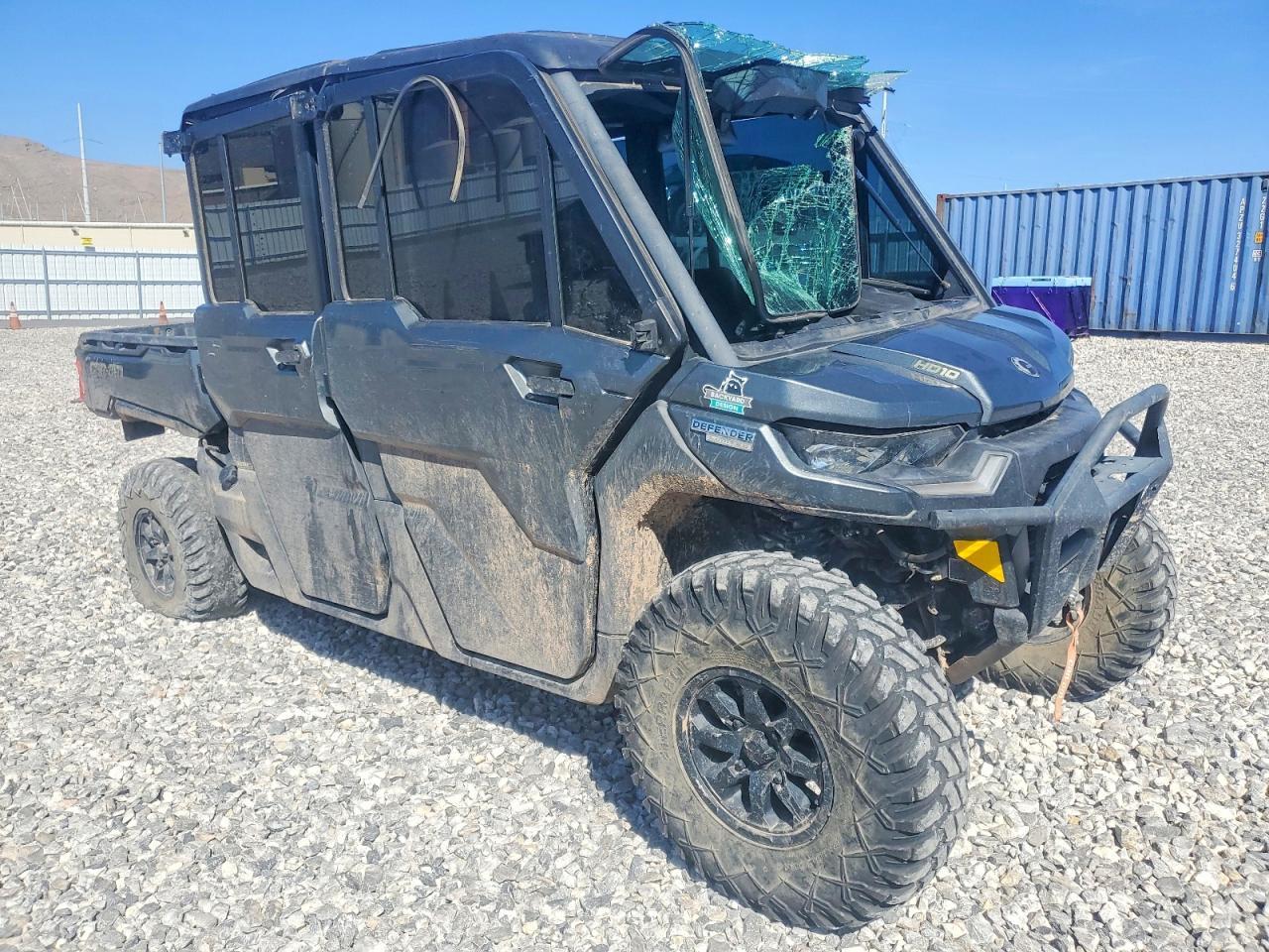 2023 Can-Am Defender Utility Vehicle