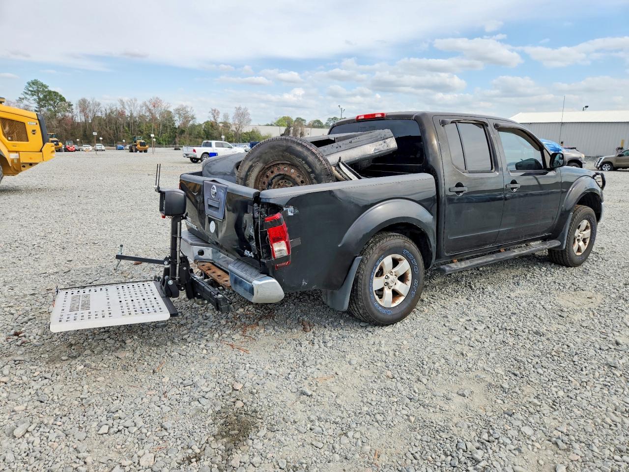 2009 Nissan Frontier SE V6