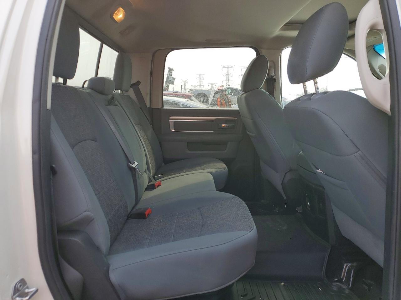 2016 Dodge RAM 1500 SLT