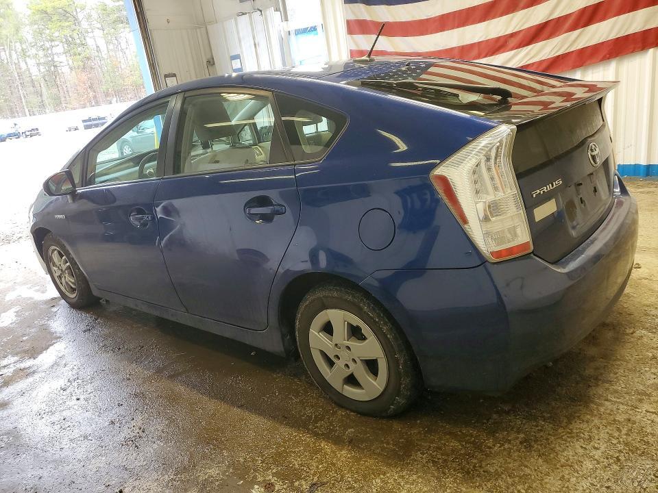 2010 Toyota Prius iii