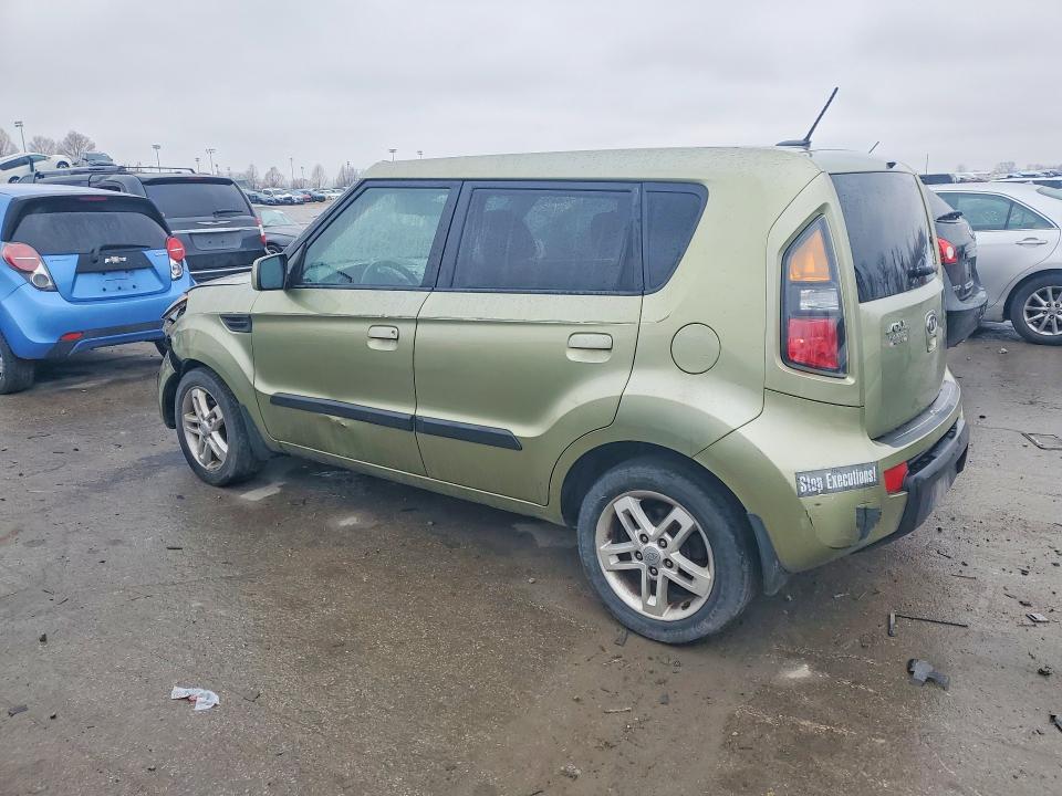 2010 KIA Soul +